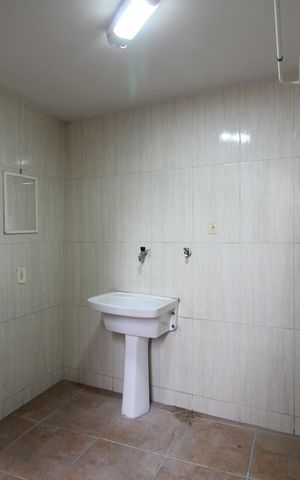 Casa à venda com 251m², 3 quartos e sem vagaÁrea de Serviço