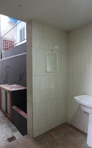 Casa à venda com 251m², 3 quartos e sem vagaÁrea de Serviço