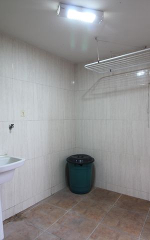 Casa à venda com 251m², 3 quartos e sem vagaÁrea de Serviço