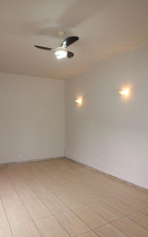 Casa à venda com 251m², 3 quartos e sem vagaSala