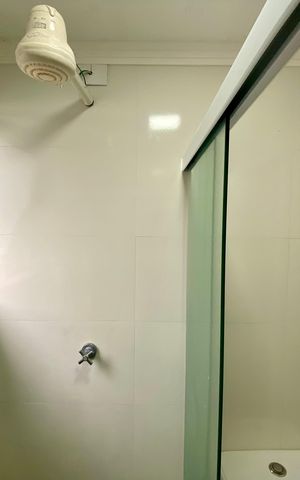 Apartamento à venda com 55m², 2 quartos e 1 vaga Apartamento à venda com 55m², 2 quartos e 1 vagaBanheiro
