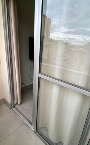 Apartamento à venda com 55m², 2 quartos e 1 vaga Apartamento à venda com 55m², 2 quartos e 1 vagaVaranda
