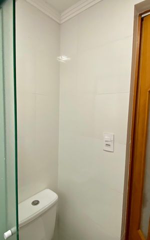Apartamento à venda com 55m², 2 quartos e 1 vaga Apartamento à venda com 55m², 2 quartos e 1 vagaBanheiro