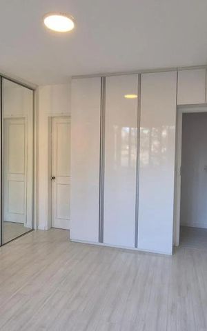 Apartamento à venda com 228m², 3 quartos e 2 vagas Apartamento à venda com 228m², 3 quartos e 2 vagasQuarto