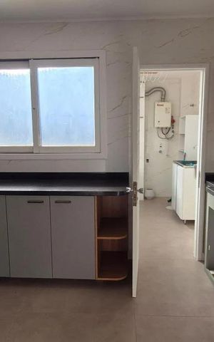 Apartamento à venda com 228m², 3 quartos e 2 vagas Apartamento à venda com 228m², 3 quartos e 2 vagasSala/cozinha