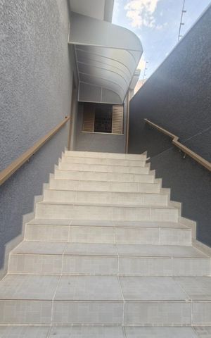Casa à venda com 256m², 3 quartos e 4 vagas