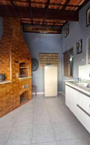Casa à venda com 256m², 3 quartos e 4 vagas