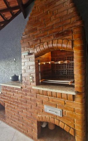 Casa à venda com 256m², 3 quartos e 4 vagas