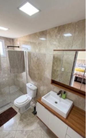 Casa de condomínio à venda com 50m², 3 quartos e 2 vagas Casa de condomínio à venda com 50m², 3 quartos e 2 vagasBanheiro 1