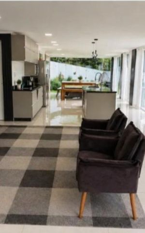 Casa de condomínio à venda com 50m², 3 quartos e 2 vagas Casa de condomínio à venda com 50m², 3 quartos e 2 vagasSala