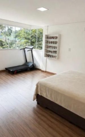 Casa de condomínio à venda com 50m², 3 quartos e 2 vagas Casa de condomínio à venda com 50m², 3 quartos e 2 vagasQuarto 1