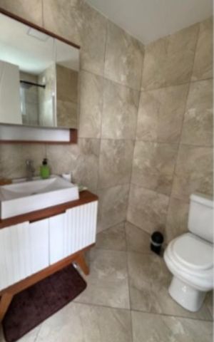 Casa de condomínio à venda com 50m², 3 quartos e 2 vagas Casa de condomínio à venda com 50m², 3 quartos e 2 vagasBanheiro 2