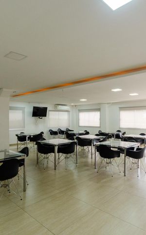 Apartamento à venda com 46m², 2 quartos e 1 vaga Apartamento à venda com 46m², 2 quartos e 1 vagaÁrea comum - Salão de festas