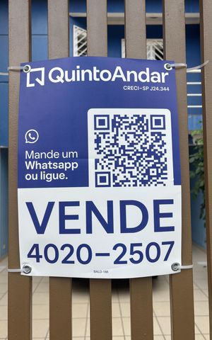 Casa à venda com 178m², 3 quartos e 4 vagas Casa à venda com 178m², 3 quartos e 4 vagasFachada