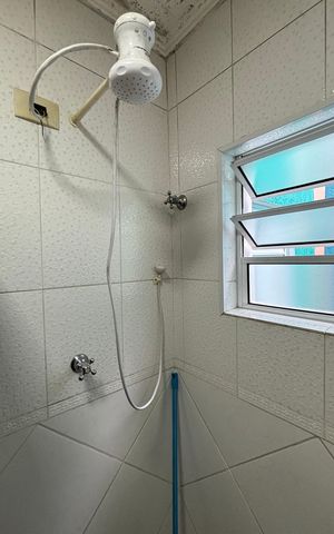 Casa à venda com 178m², 3 quartos e 4 vagas Casa à venda com 178m², 3 quartos e 4 vagasBanheiro