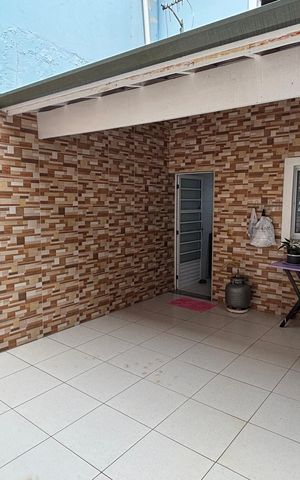 Casa à venda com 178m², 3 quartos e 4 vagas Casa à venda com 178m², 3 quartos e 4 vagasQuintal - Area de Serviço