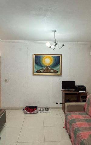 Casa à venda com 178m², 3 quartos e 4 vagas Casa à venda com 178m², 3 quartos e 4 vagasSala
