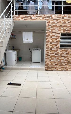 Casa à venda com 178m², 3 quartos e 4 vagas Casa à venda com 178m², 3 quartos e 4 vagasQuintal - Area de Serviço