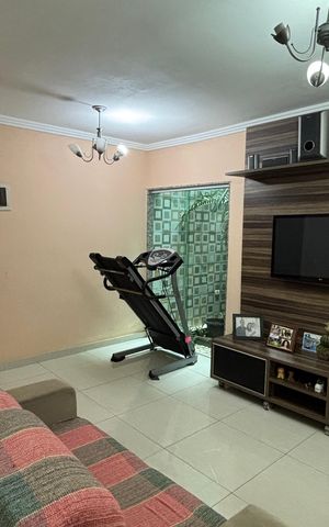 Casa à venda com 178m², 3 quartos e 4 vagas Casa à venda com 178m², 3 quartos e 4 vagasSala