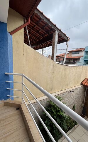 Casa à venda com 178m², 3 quartos e 4 vagas Casa à venda com 178m², 3 quartos e 4 vagasVaranda da Suíte