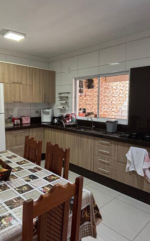Casa à venda com 178m², 3 quartos e 4 vagas Casa à venda com 178m², 3 quartos e 4 vagasCozinha