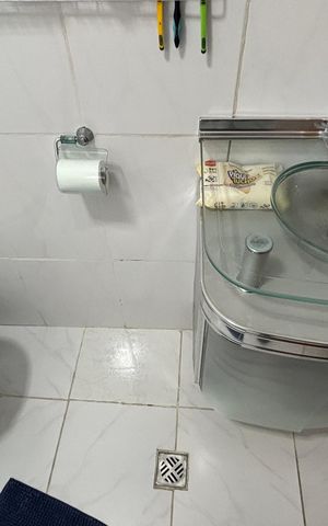 Casa à venda com 178m², 3 quartos e 4 vagas Casa à venda com 178m², 3 quartos e 4 vagasBanheiro da Suíte