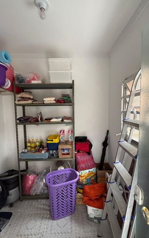 Casa à venda com 178m², 3 quartos e 4 vagas Casa à venda com 178m², 3 quartos e 4 vagasDespensa