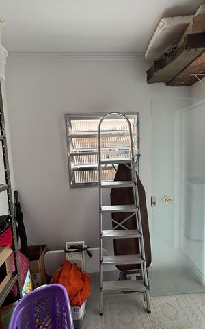 Casa à venda com 178m², 3 quartos e 4 vagas Casa à venda com 178m², 3 quartos e 4 vagasDespensa