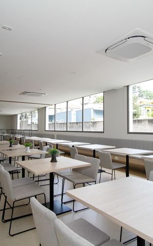 Apartamento à venda com 78m², 2 quartos e 1 vaga Apartamento à venda com 78m², 2 quartos e 1 vagaÁrea Comum - Salão de Festas