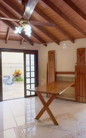 Casa para alugar com 300m², 3 quartos e 4 vagas