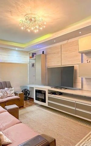 Casa para alugar com 300m², 3 quartos e 4 vagas Casa para alugar com 300m², 3 quartos e 4 vagasSala