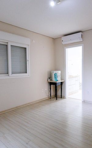 Casa de condomínio para alugar com 302m², 4 quartos e 4 vagas Casa de condomínio para alugar com 302m², 4 quartos e 4 vagasQuarto