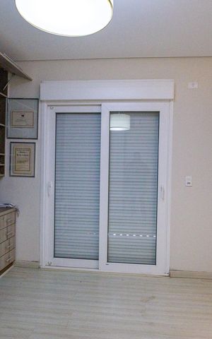 Casa de condomínio para alugar com 302m², 4 quartos e 4 vagas Casa de condomínio para alugar com 302m², 4 quartos e 4 vagasQuarto 2