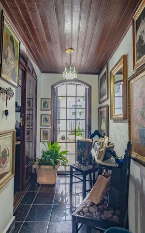 Casa à venda com 173m², 4 quartos e 2 vagas