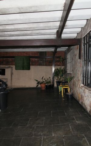 Casa à venda com 174m², 3 quartos e 3 vagasGaragem