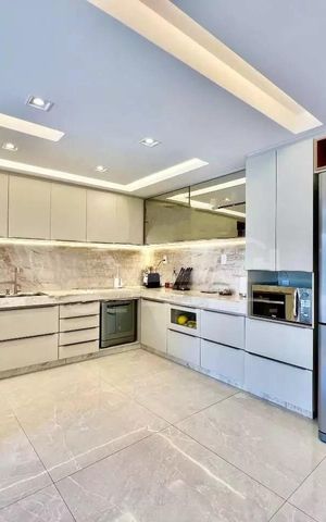 Casa para alugar com 694m², 3 quartos e 10 vagas Casa para alugar com 694m², 3 quartos e 10 vagasCozinha