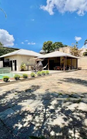 Casa para alugar com 694m², 3 quartos e 10 vagas Casa para alugar com 694m², 3 quartos e 10 vagasÁrea Comum