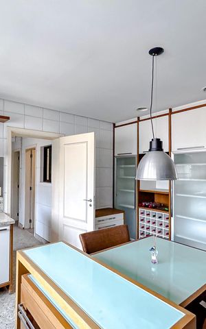 Apartamento para alugar com 127m², 3 quartos e 2 vagasCozinha