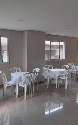 Apartamento à venda com 49m², 2 quartos e 1 vaga Apartamento à venda com 49m², 2 quartos e 1 vagaÁrea comum - Salão de Festas