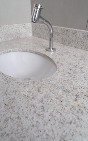 Apartamento para alugar com 92m², 3 quartos e 2 vagasBanheiro do Quarto 1