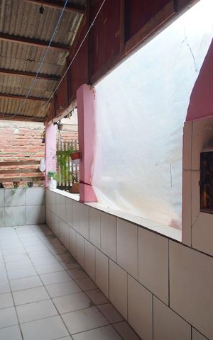 Casa à venda com 77m², 2 quartos e 1 vagaChurrasqueira
