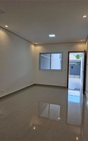 Casa à venda com 110m², 3 quartos e 2 vagas