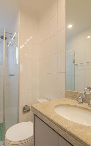 Apartamento para alugar com 140m², 3 quartos e 2 vagas Apartamento para alugar com 140m², 3 quartos e 2 vagasBanheiro Social