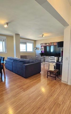 Apartamento para alugar com 118m², 3 quartos e sem vaga Apartamento para alugar com 118m², 3 quartos e sem vagaSala