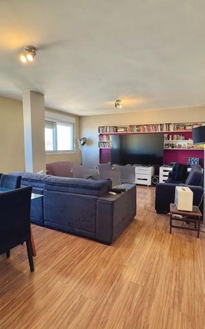 Apartamento para alugar com 118m², 3 quartos e sem vaga Apartamento para alugar com 118m², 3 quartos e sem vagaSala