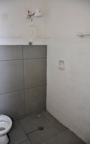 Casa para alugar com 70m², 2 quartos e sem vaga Casa para alugar com 70m², 2 quartos e sem vagaBanheiro Social