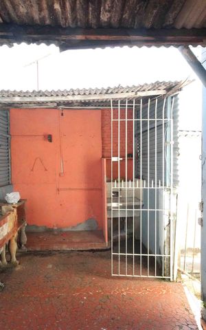 Casa à venda com 240m², 2 quartos e 1 vaga Casa à venda com 240m², 2 quartos e 1 vagaÁrea de Serviço