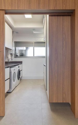 Apartamento à venda com 221m², 4 quartos e 5 vagasÁrea de serviço