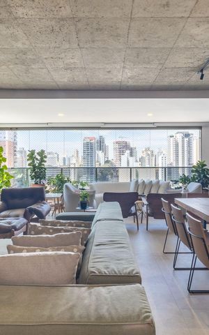 Apartamento à venda com 221m², 4 quartos e 5 vagasSala