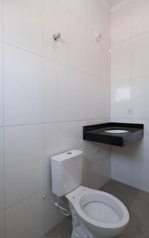 Casa à venda com 99m², 2 quartos e 2 vagasSuíte 2